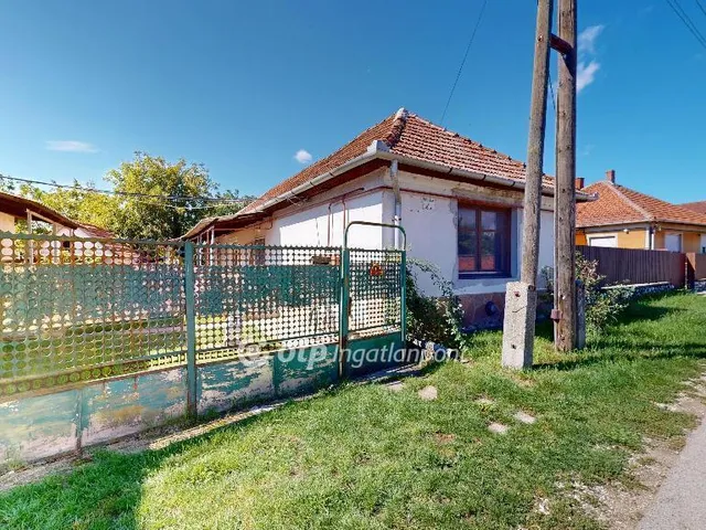 Eladó ház Mezőkövesd 74 nm