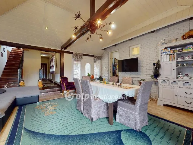 Eladó ház Halmaj 300 nm