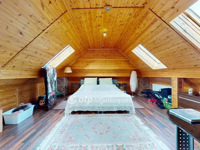 Eladó ház Halmaj 300 nm