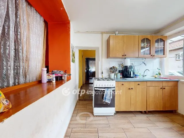 Eladó ház Mezőkeresztes 98 nm