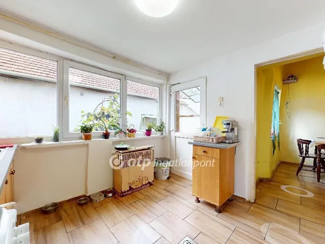 Eladó ház Mezőkeresztes 98 nm