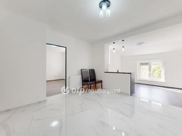 Eladó lakás Edelény 72 nm