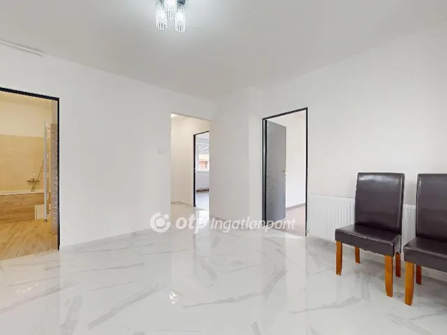 Eladó lakás Edelény 72 nm