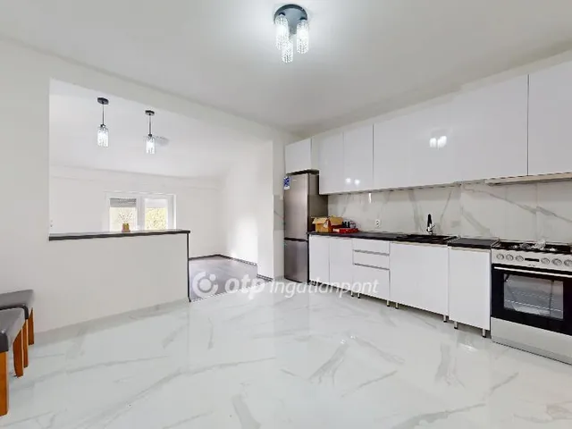 Eladó lakás Edelény 72 nm