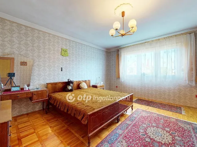 Eladó ház Szikszó 240 nm