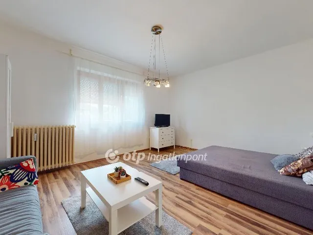 Eladó lakás Tiszaújváros 55 nm