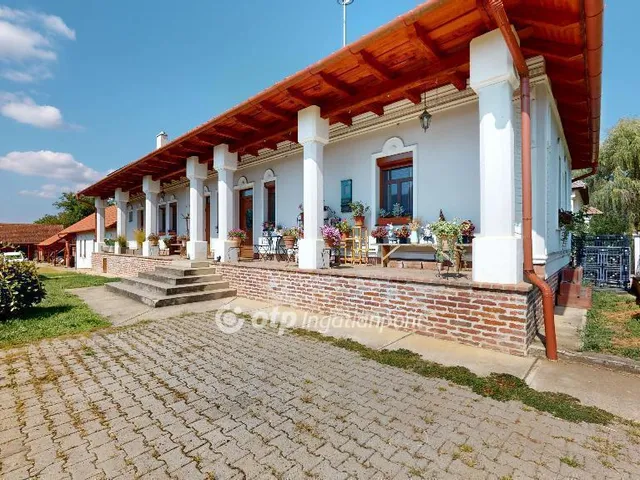 Eladó ház Bódvarákó 206 nm