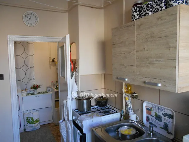Eladó lakás Kazincbarcika 37 nm