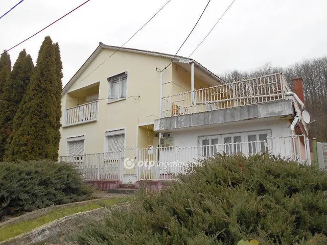 Eladó ház Ormosbánya 150 nm