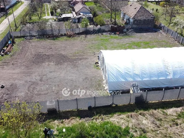 Eladó telek Poroszló 1546 nm