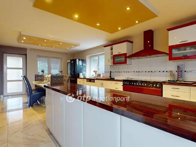 Eladó ház Alsóvadász 180 nm