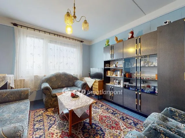 Eladó lakás Tiszaújváros 55 nm