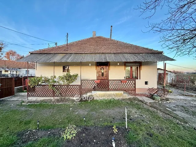 Eladó ház Bőcs 100 nm