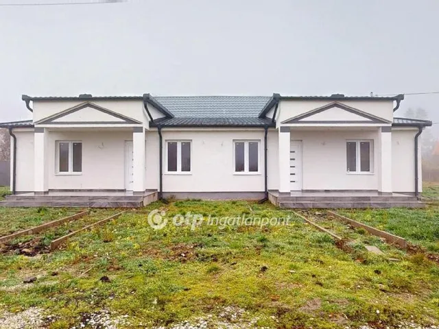 Eladó ház Poroszló 147 nm