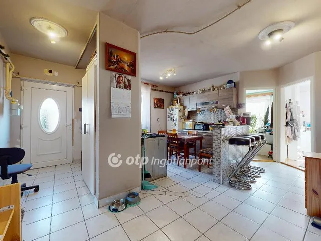 Eladó ház Girincs 87 nm