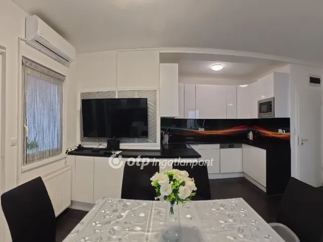 Eladó lakás Eger 77 nm