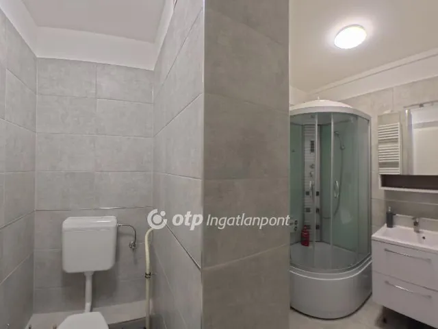 Eladó lakás Eger 77 nm