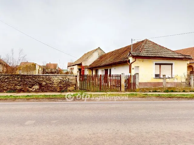 Eladó ház Edelény 78 nm