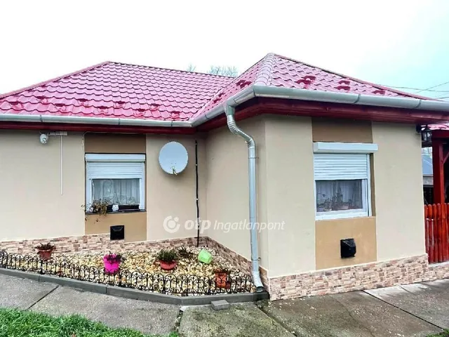 Eladó ház Vatta 56 nm