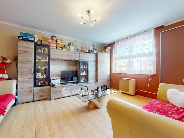 Eladó lakás Edelény 72 nm