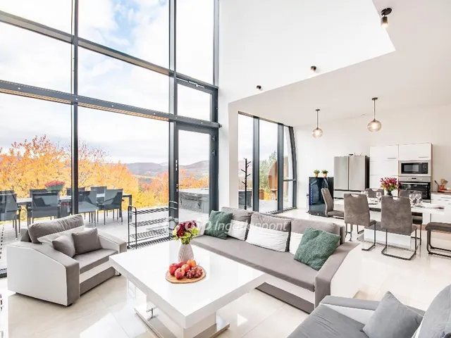 Eladó ház Vágáshuta 160 nm