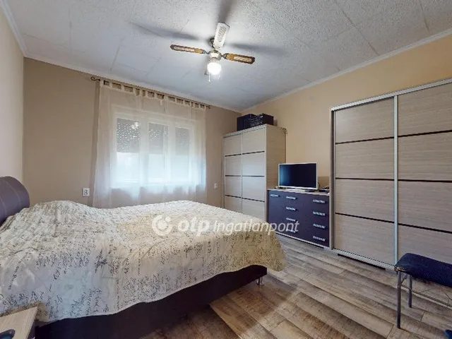 Eladó ház Mezőkeresztes 65 nm