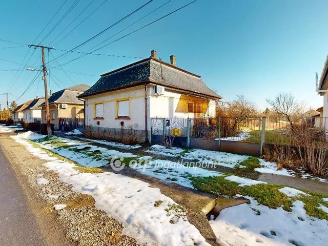 Eladó ház Encs 90 nm