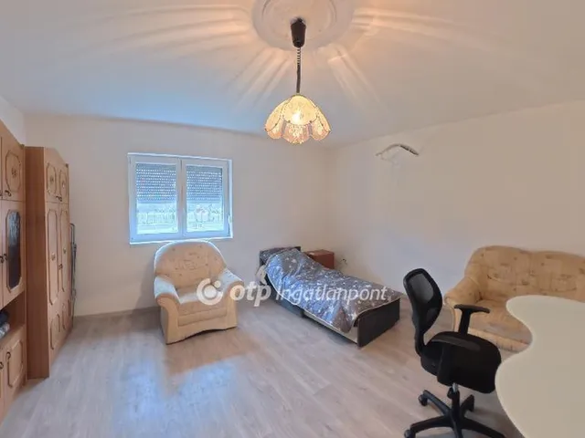 Eladó ház Gelej 66 nm