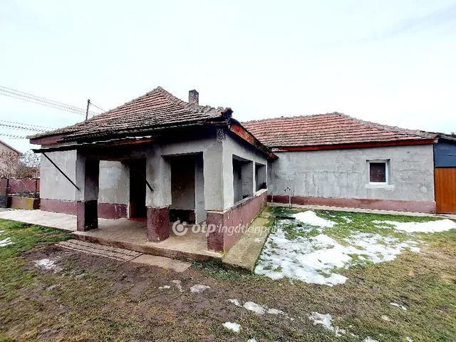 Eladó ház Aszaló 68 nm