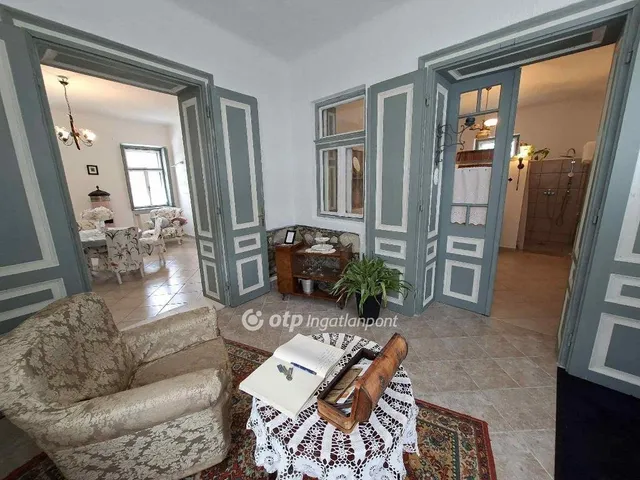 Eladó ház Szomolya 164 nm