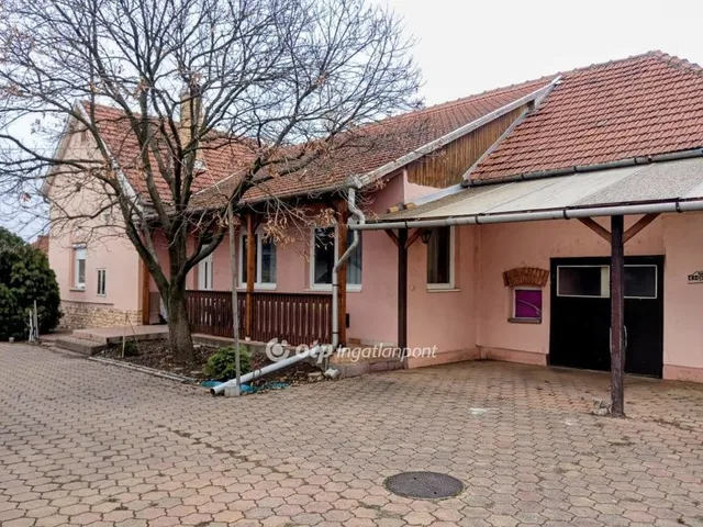 Eladó ház Mezőkövesd 120 nm