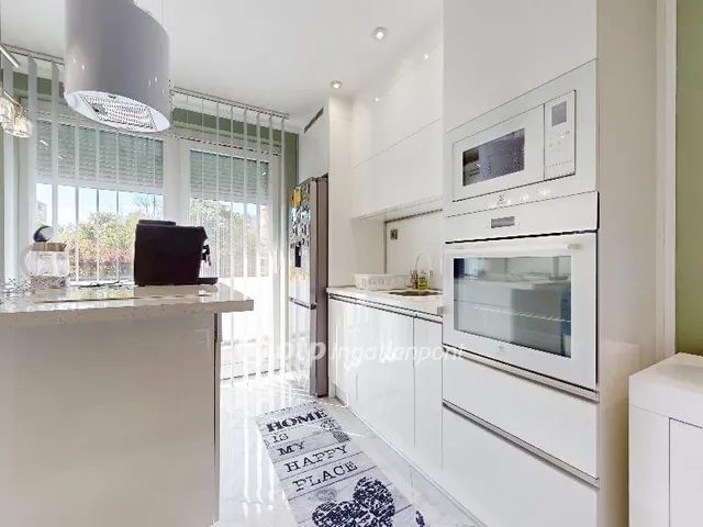 Eladó lakás Miskolc, Belváros 63 nm