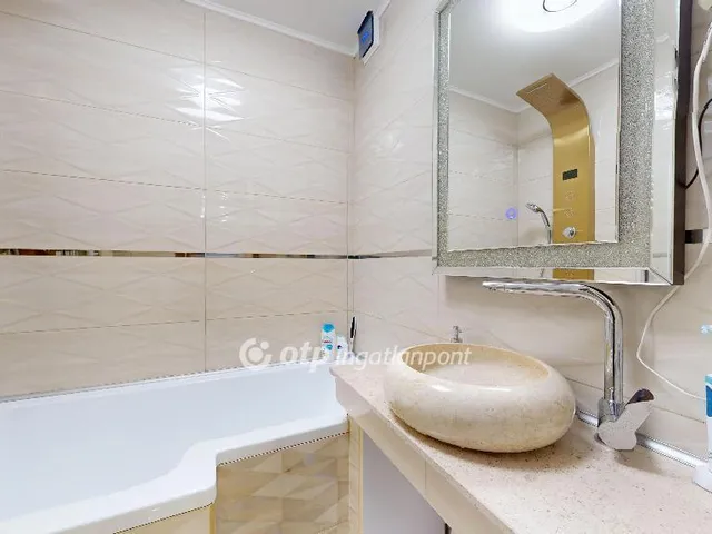 Eladó lakás Miskolc, Belváros 63 nm