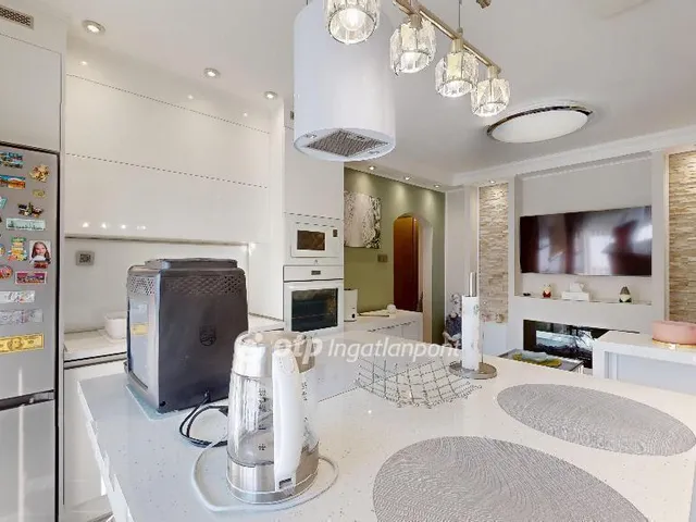 Eladó lakás Miskolc, Belváros 63 nm