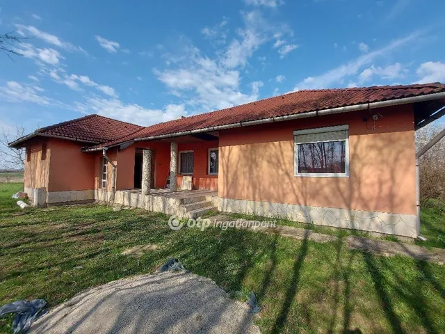 Eladó ház Aszaló 167 nm