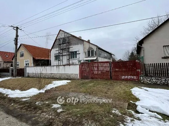 Eladó ház Szirmabesenyő 102 nm