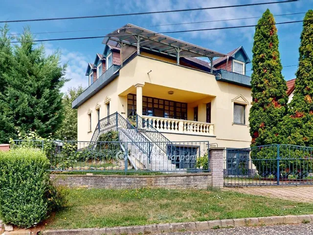 Eladó ház Kazincbarcika 150 nm