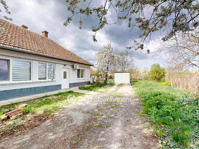 Eladó ház Polgár 58 nm