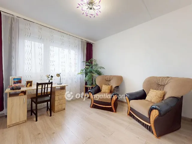 Eladó lakás Tiszaújváros 60 nm