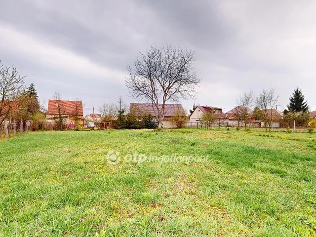 Eladó telek Felsőzsolca 2169 nm