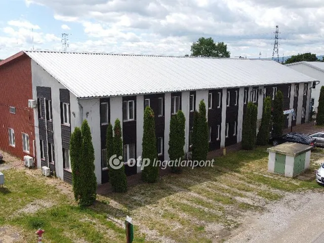 Eladó kereskedelmi és ipari ingatlan Felsőzsolca 2200 nm