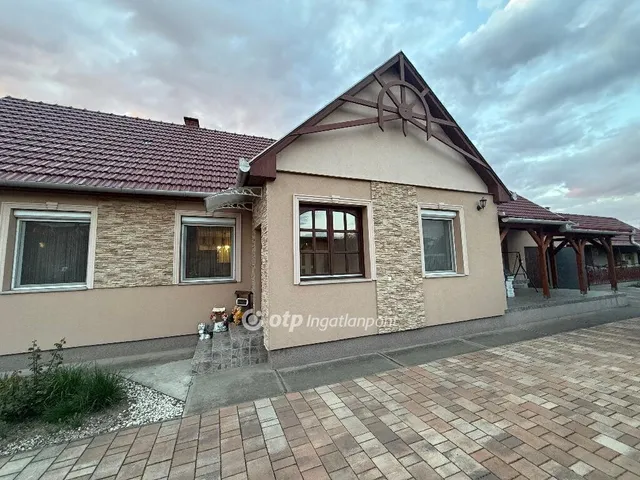 Eladó ház Mezőkövesd 117 nm
