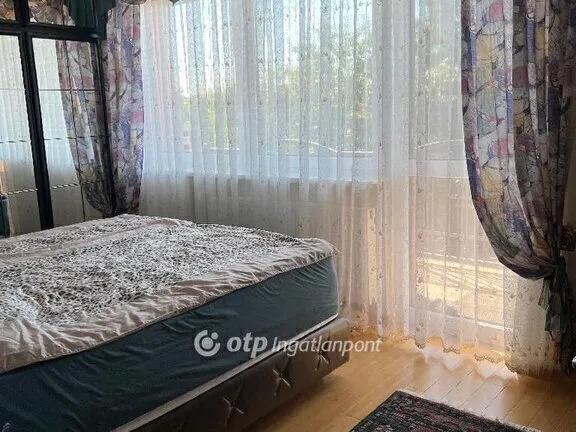 Eladó ház Felsőzsolca 214 nm