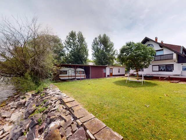 Eladó ház Balatonboglár 250 nm