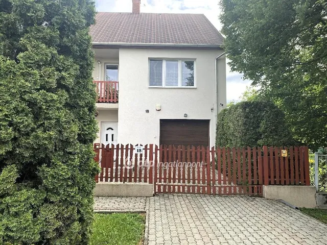 Eladó ház Ináncs 180 nm
