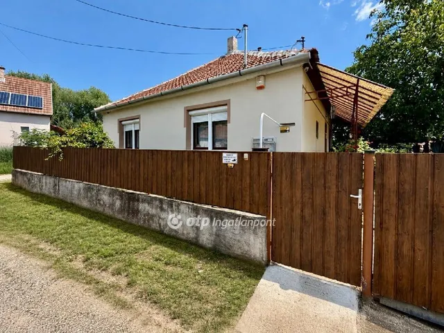 Eladó ház Bőcs 90 nm