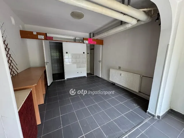 Eladó garázs Miskolc 22 nm