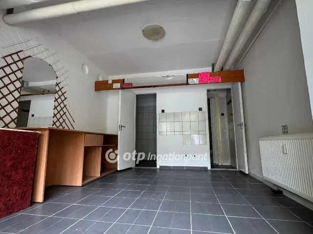 Eladó garázs Miskolc 22 nm