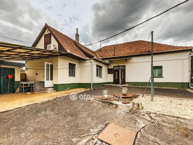 Eladó ház Bodrogkisfalud 130 nm