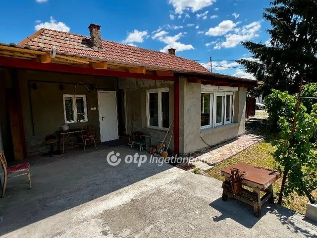 Eladó ház Szihalom 54 nm